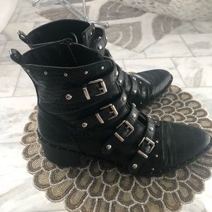 Woman ankle boots